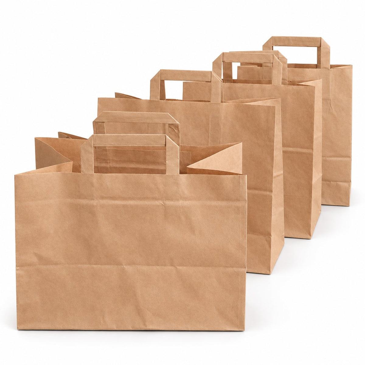 Sachets cabas kraft avec poignées plates – Pack 250 | 26x17x29 cm | Livraison rapide — vue produit sur fond blanc