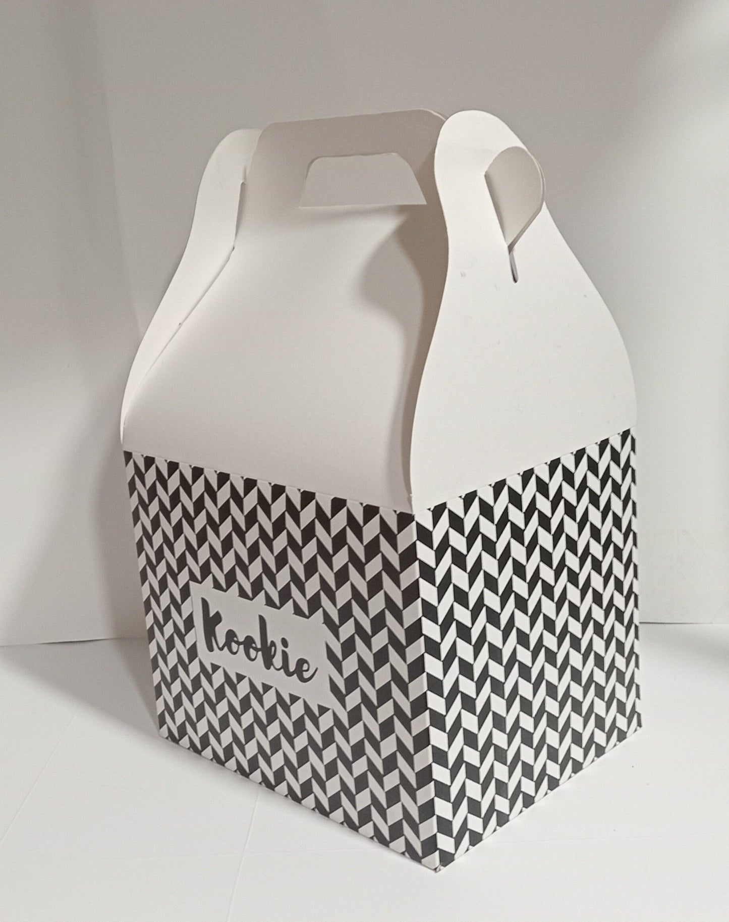 Boîte mallette en carton personnalisée – emballage pâtisserie moderne