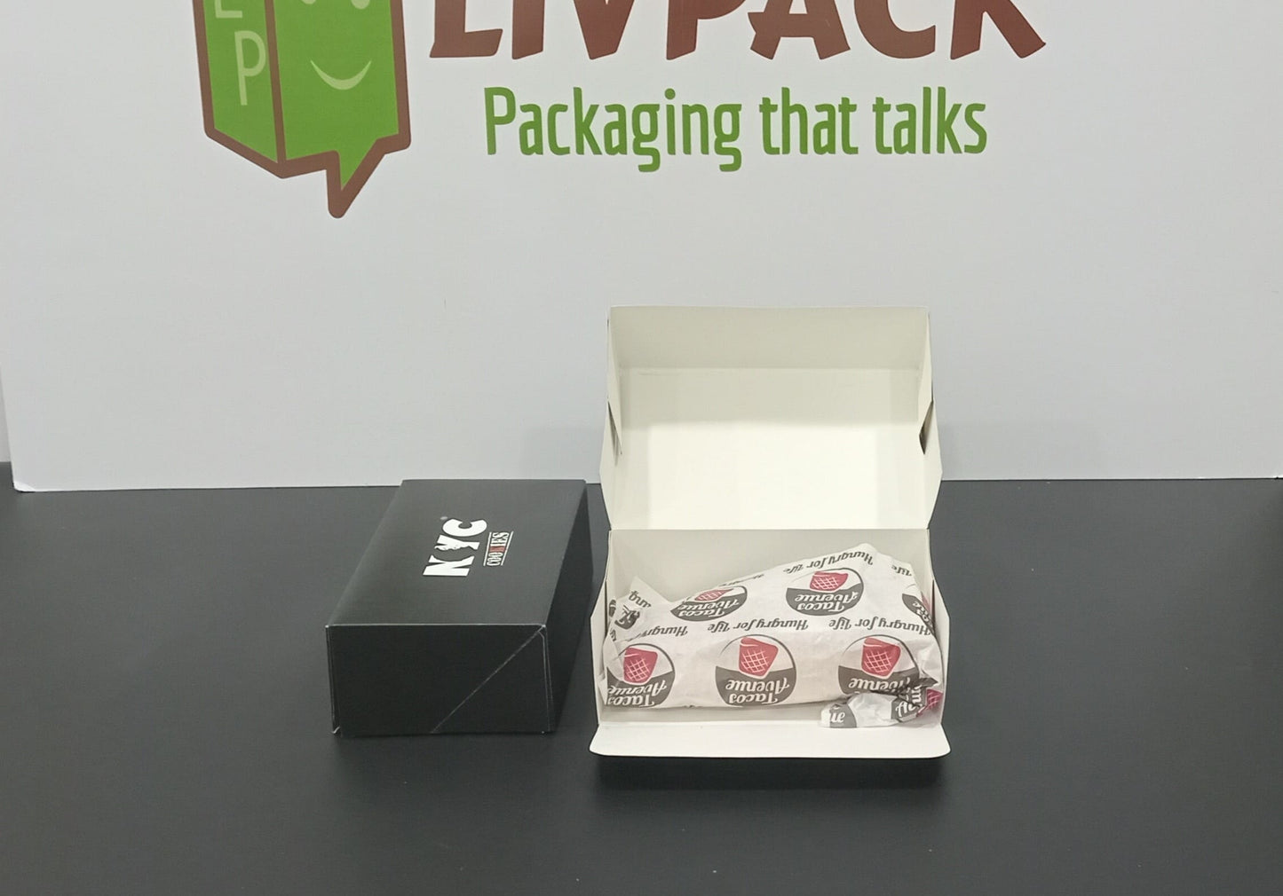 Boîte sandwich personnalisée noire avec impression logo – Emballage restauration rapide Livpack