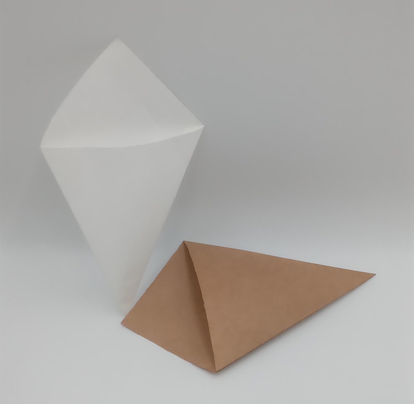 Cornet frites papier kraft blanc et marron – Pack de 500 – Livpack