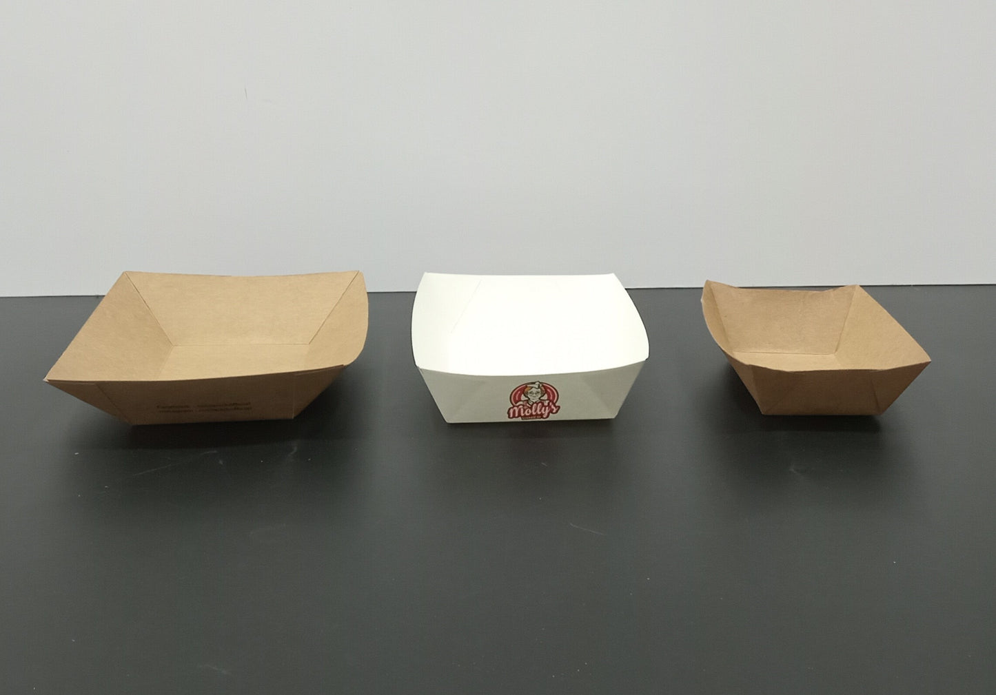 Plat carton kraft personnalisé avec logo