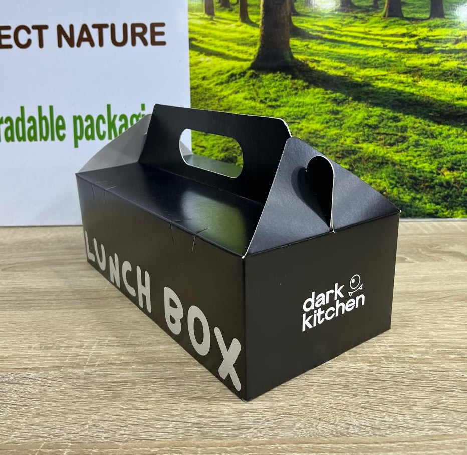 Boîte mallette avec poignée intégrée en carton CKB noir personnalisée pour restauration et pâtisserie
