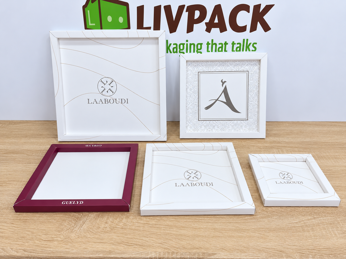 Plateaux carrés personnalisés colorés – 18×18, 27×27, 28×28 et 35×35 cm – Livpack