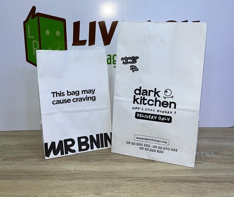 Sachets SOS personnalisés à fond carré en papier kraft blanc – Solution Starter dès 1 000 unités pour restaurants et vente à emporter