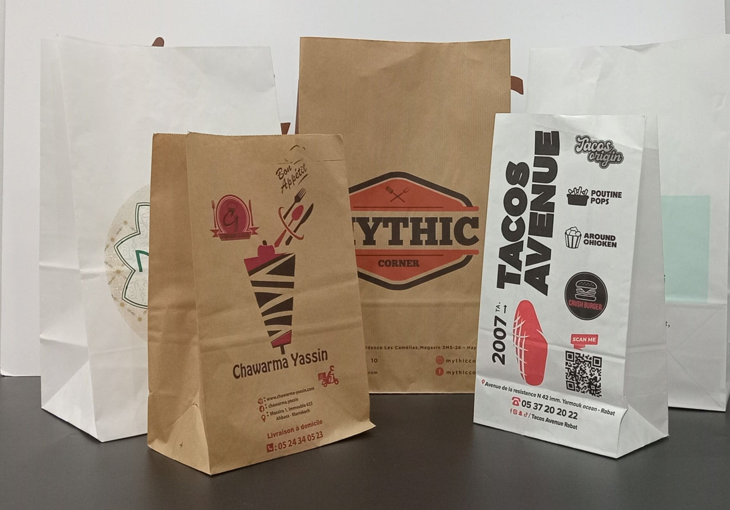 Sachets SOS personnalisés à fond carré en papier kraft – Solution Premium LIVPACK
